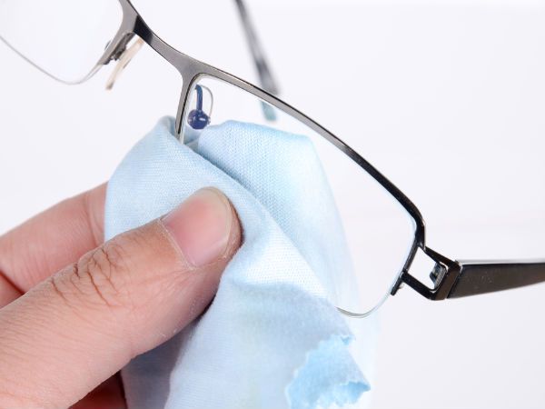bảo vệ mắt kính