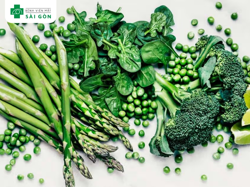 Ăn rau xanh bổ sung lutein.