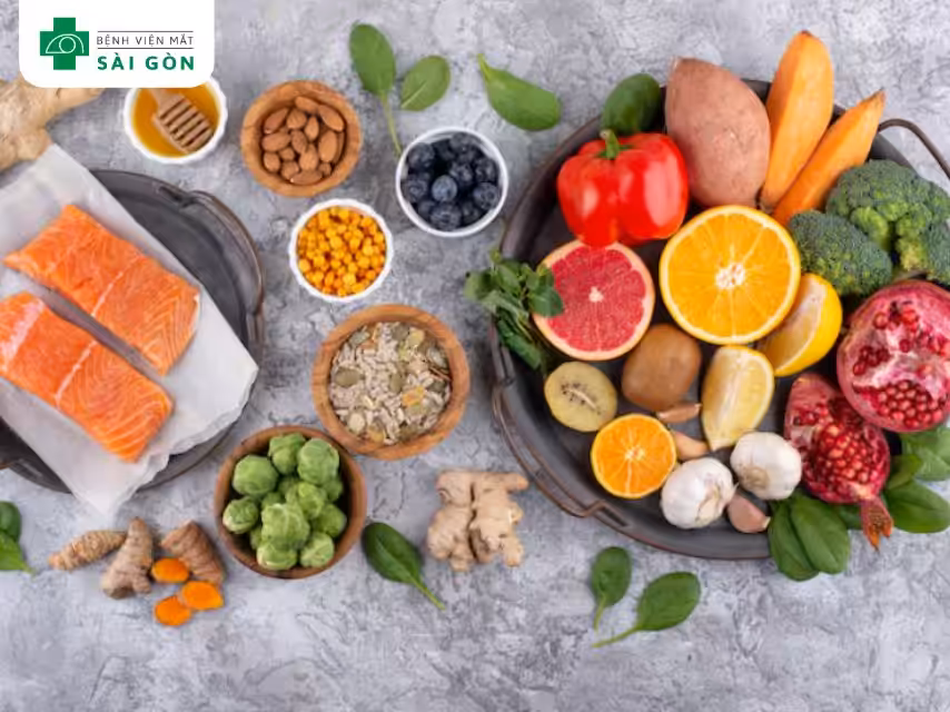 Chế độ ăn giàu dưỡng chất giúp bảo vệ và cải thiện sức khỏe mắt