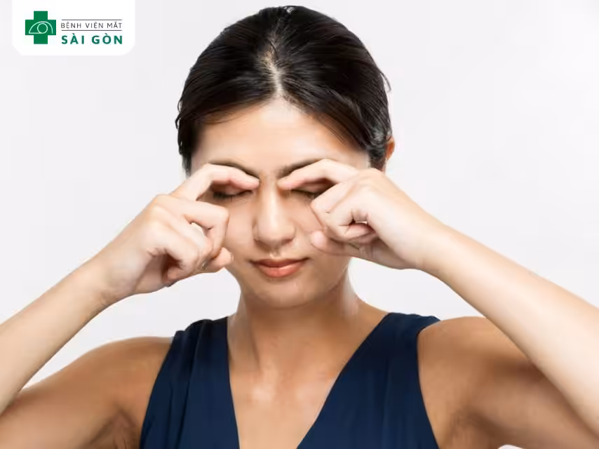 Ăn uống khoa học với chăm sóc mắt đúng cách