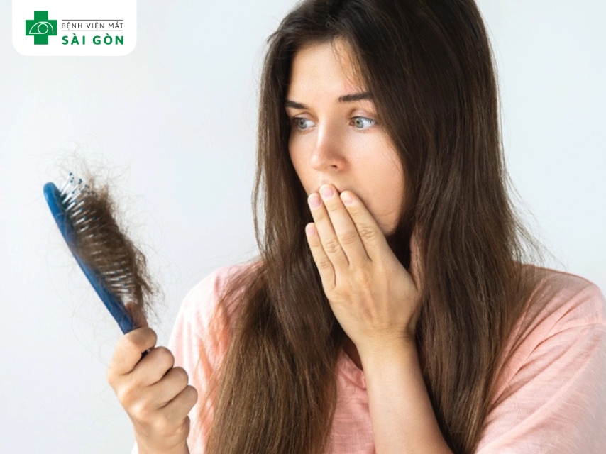 Rụng tóc do thiếu hụt Omega 3.