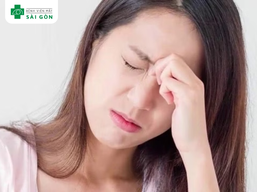 Đau hốc mắt là cảm giác đau nhức quanh nhãn mắt