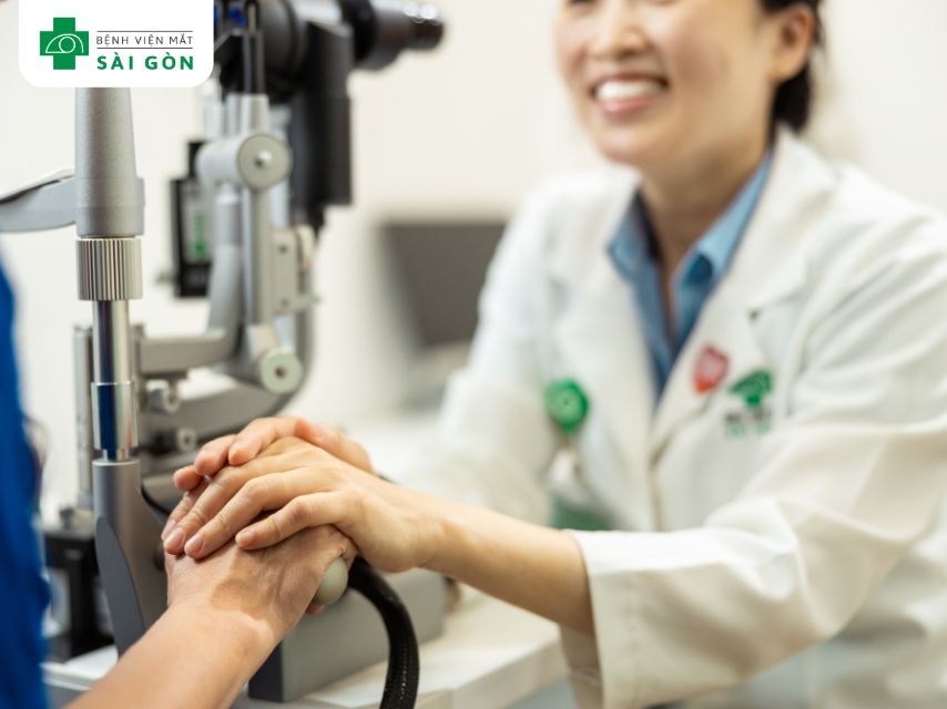 Phẫu thuật giúp ngăn biến chứng và cải thiện thị lực cho người bệnh