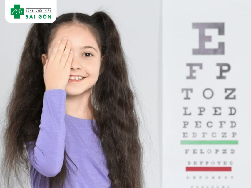 Treo bảng đo thị lực khoảng cách 35cm