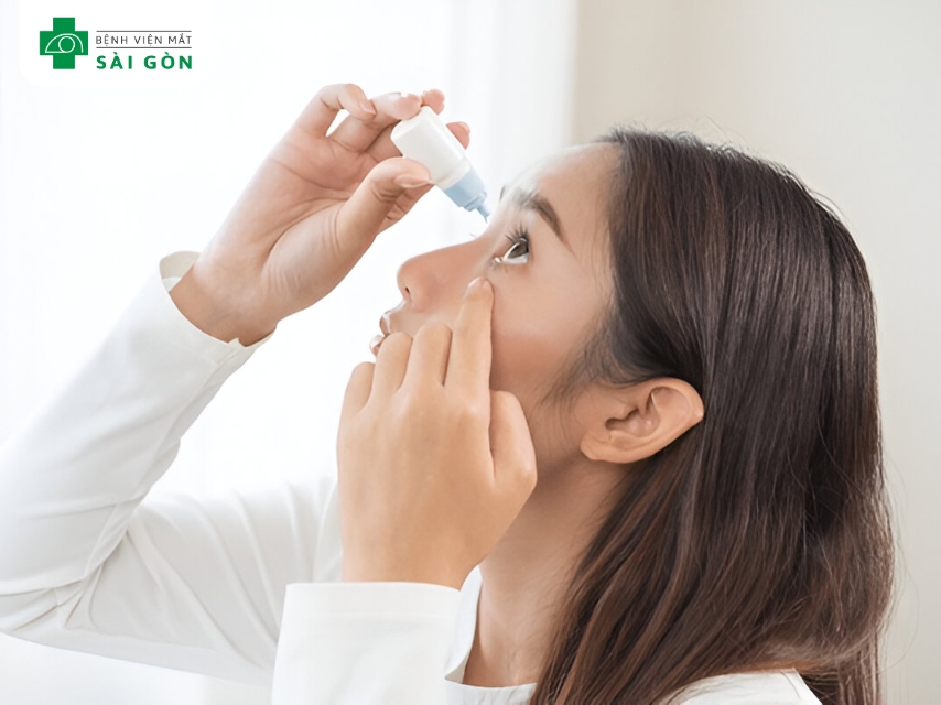 Thuốc nhỏ mắt Erythromycin trị lẹo mắt