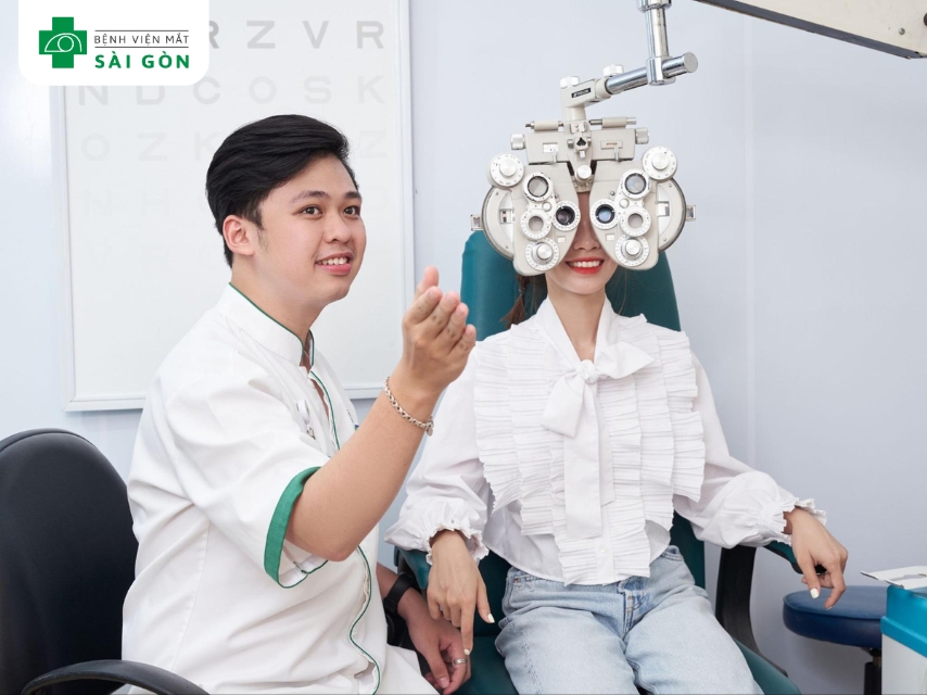  Khám mắt định kỳ để theo dõi tình trạng mắt