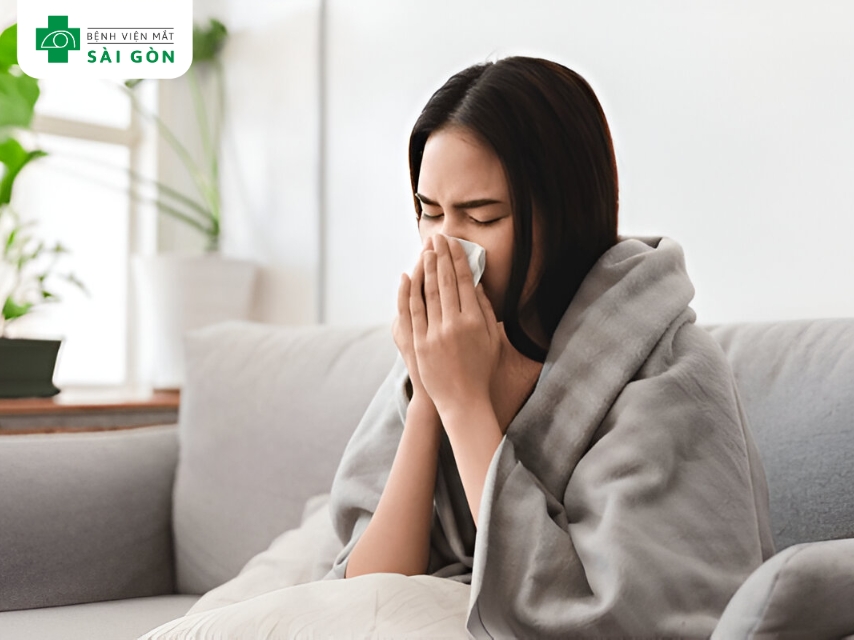 Đến gặp bác sĩ khi lẹo mắt ảnh hưởng đến sức khỏe tổng thể