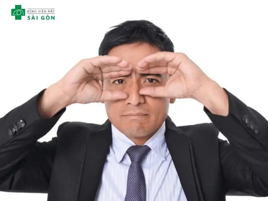 Không tự ý dùng thuốc nhỏ mắt khi mắt bị đỏ