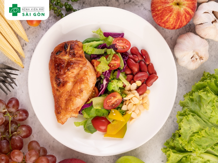 Lộ trình ăn uống giúp mắt hồi phục