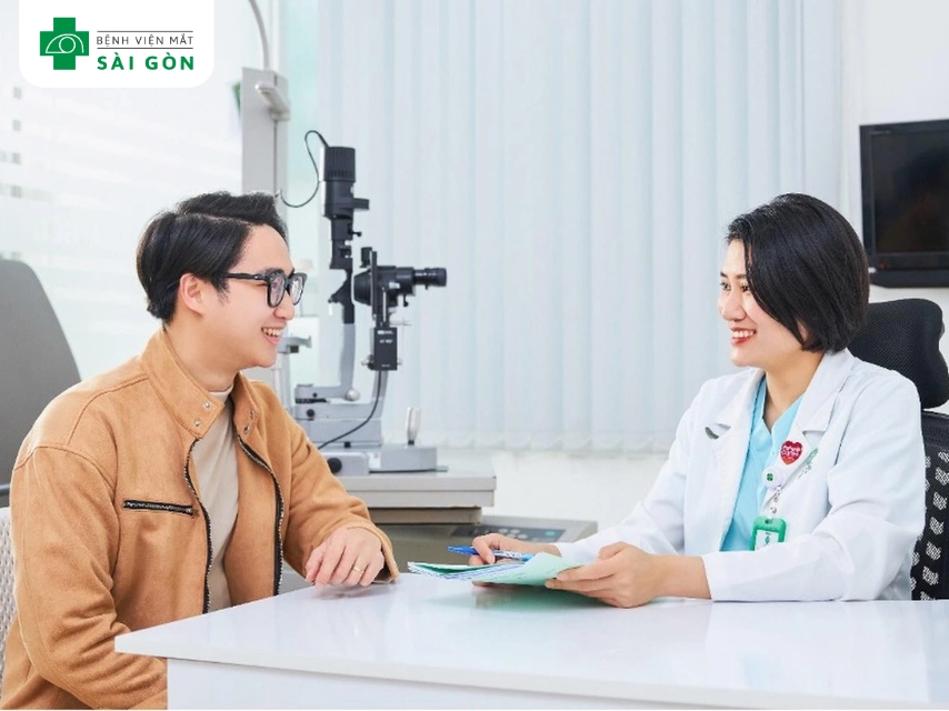 Tư vấn chuyên gia liều lượng sử dụng Vitamin C phù hợp.