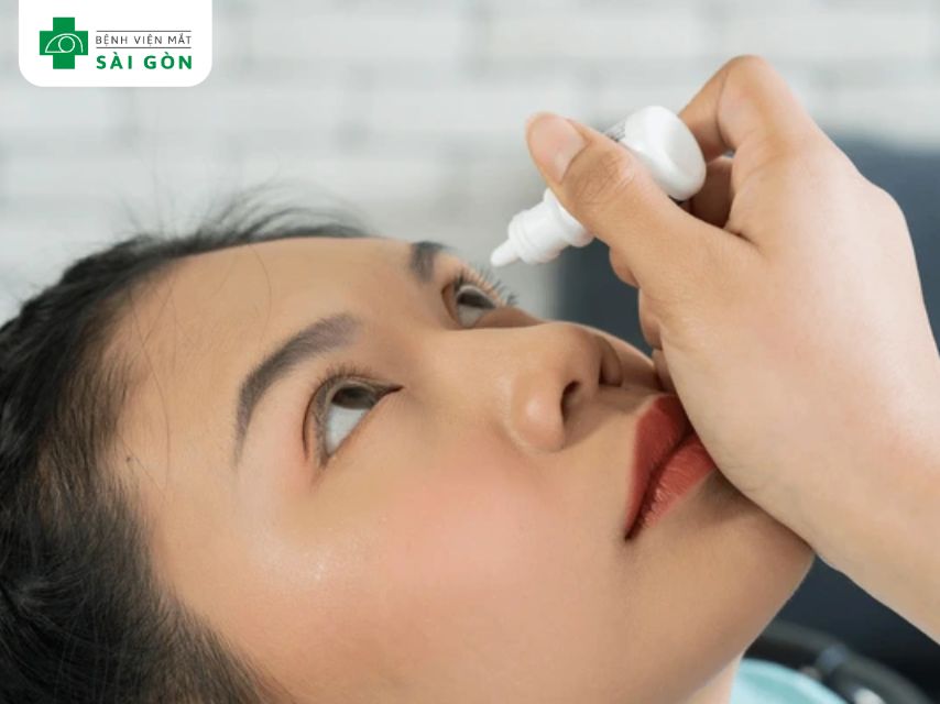 Sử dụng thuốc nhỏ mắt đúng cách