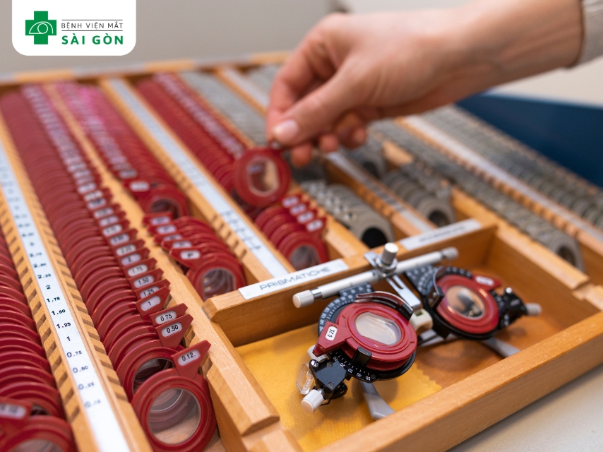 Không có phương pháp tự nhiên giảm cận