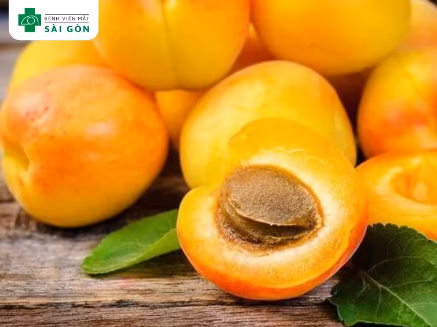 Mơ cung cấp ~0,3mg kẽm/165g