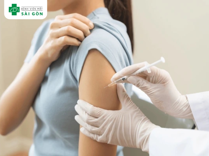 Tiêm vắc-xin Shingrix để phòng ngừa bệnh