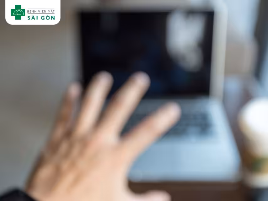 Nhìn mờ hoặc lờ mờ