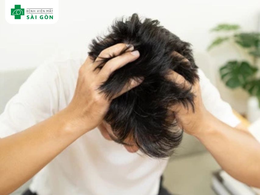 Triệu chứng của tật khúc xạ