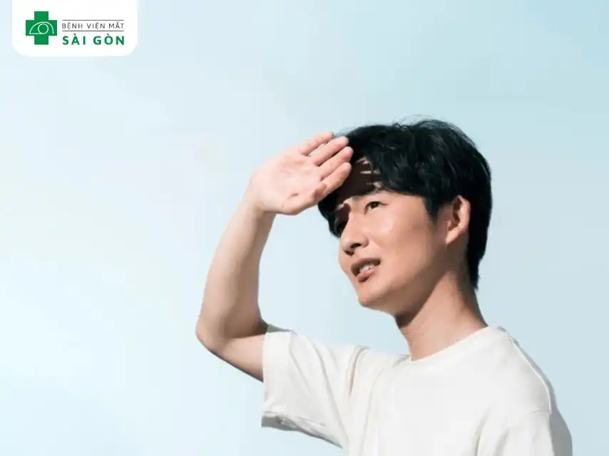 Hạn chế tiếp xúc ánh sáng quá mạnh