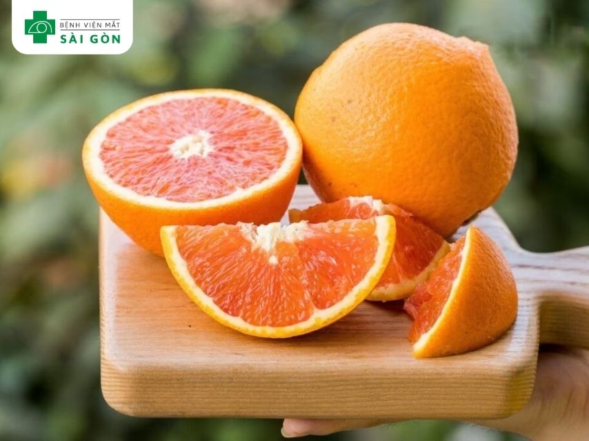 Cam còn chứa cả vitamin B12