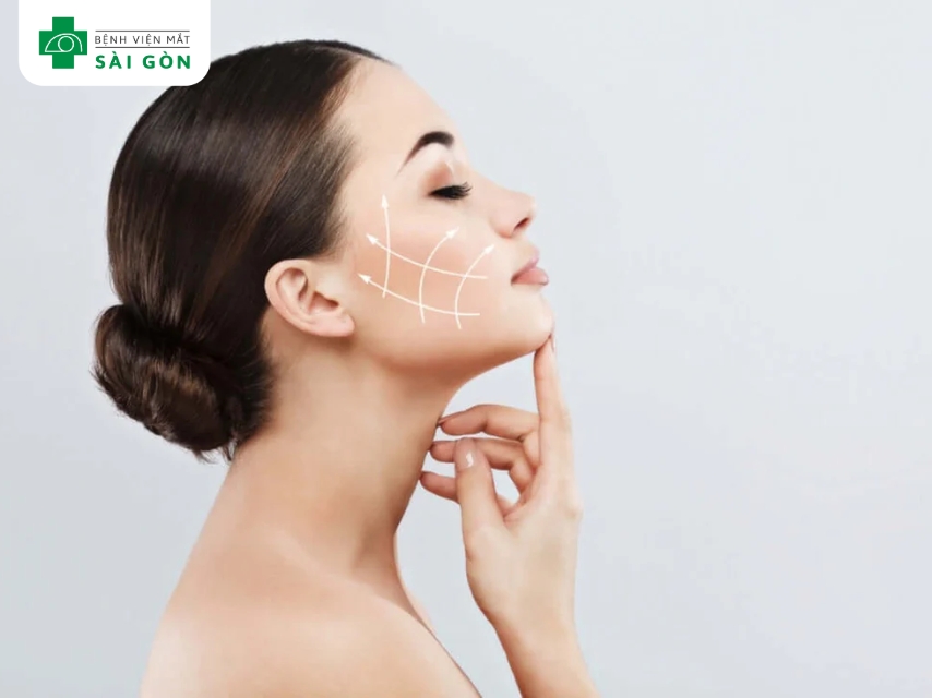 Vitamin B2 hỗ trợ chống oxy hóa, bảo vệ tế bào.