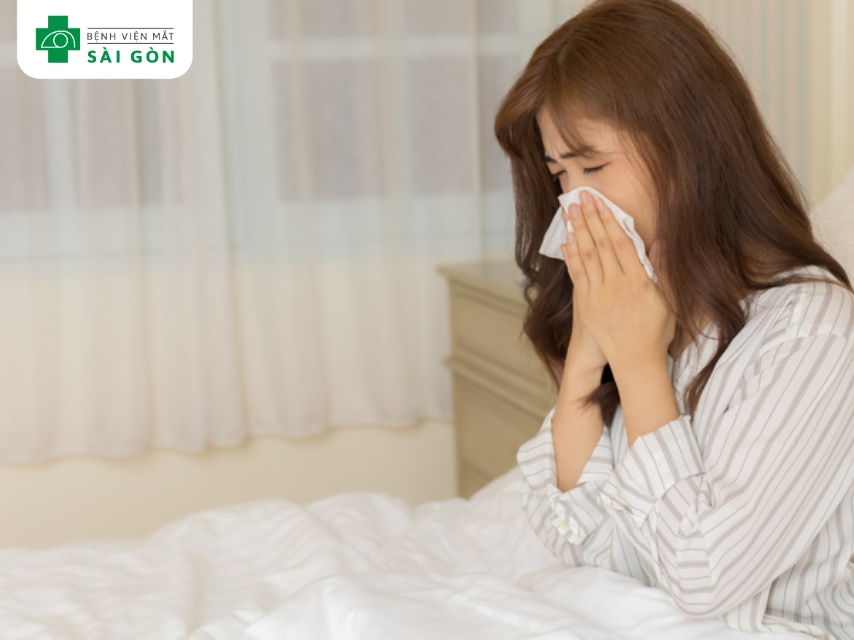 Vitamin C tăng cường hệ miễn dịch, giảm triệu chứng cảm lạnh.