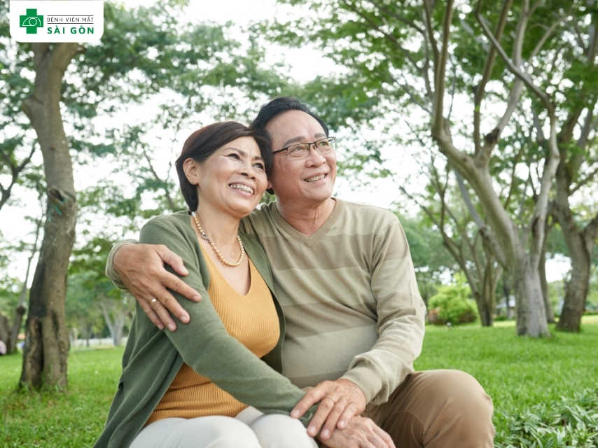 Người sau 60 tuổi dễ mắc glaucoma